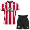 Fodboldsæt Southampton Hjemmebanetrøje 2026-27 TIL Børn Fodboldsæt Southampton Hjemmebanetrøje 2026-27 TIL Børn