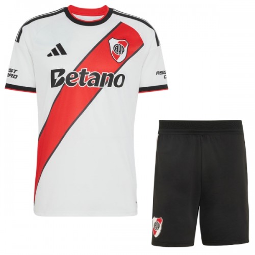 Fodboldsæt River Plate Hjemmebanetrøje 2026-27 TIL Børn Fodboldsæt River Plate Hjemmebanetrøje 2026-27 TIL Børn