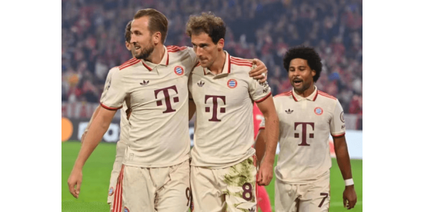 Kanes 4 mål hjalp Bayern med at slå deres modstandere med 9-2