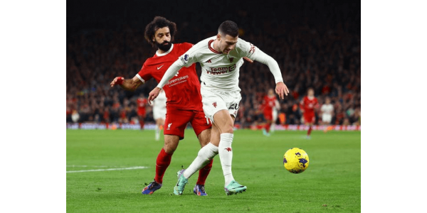 Liverpool spiller uafgjort med Manchester United og mister topplaceringen