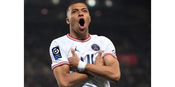 Liverpool tilbyder Mbappe 200 mio