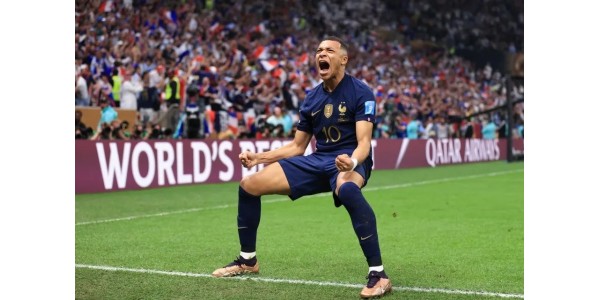 Mbappe er 180 millioner euro værd og rangerer først i verden.