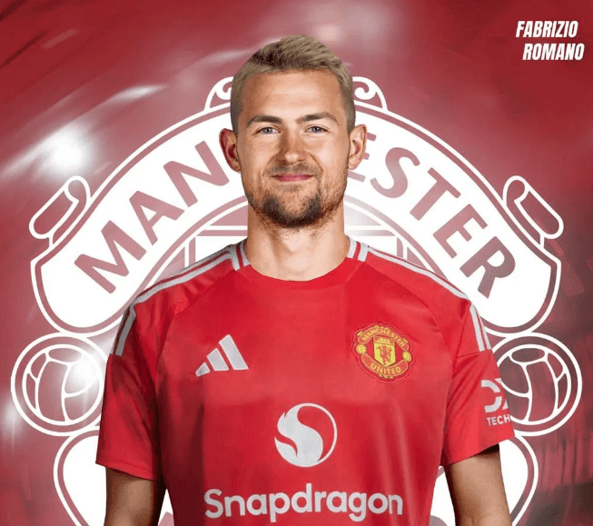 De Ligt og Mazraoui slutter sig til Manchester United