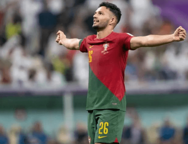 Paris Saint-Germain køber officielt Gonzalo Ramos ud