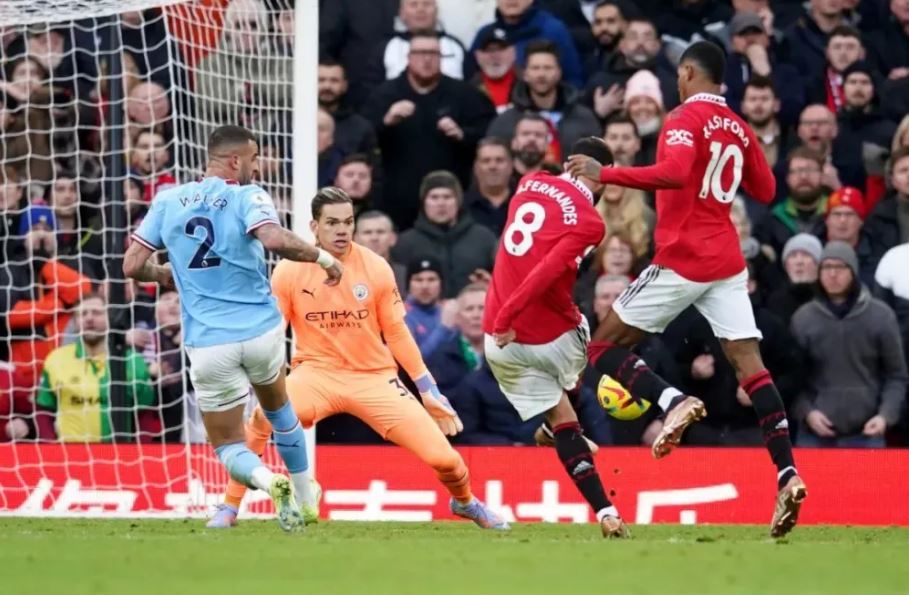 Manchester United 2-1 Manchester City, kontroversielt mål