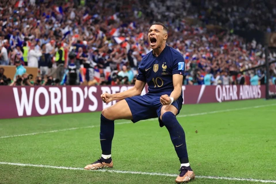 Mbappe er 180 millioner euro værd og rangerer først i verden.